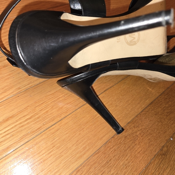 Michael Kors Heels - Picture 7 of 7